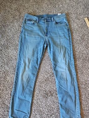AWESOME CALVIN KLEIN STRAIGHT JEANS LIGHT WASH